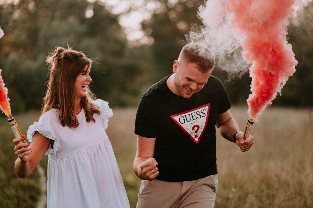 sesja narzeczeńska sesja narzeczenska fotograf płock  fotograf ślubny płock fotograf plock fotografia ślubna portfolio reportaż ślubny sesja ślubna sesja slubna gender reveal